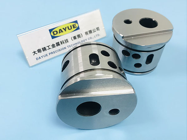 细孔加工的加工过程主要有哪些特点？