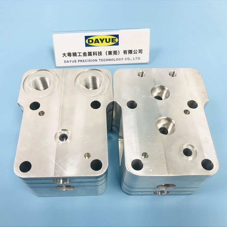 CNC铣削铝合金60...