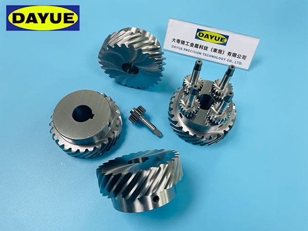 齿轮轴滚齿加工-减速...