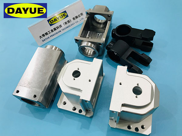 CNC四轴加工机械设...