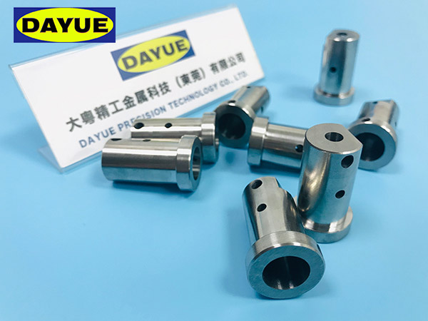 数控小车床加工不锈钢...